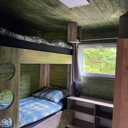 Houseboat U Vodnika 船屋 Krasna Hora